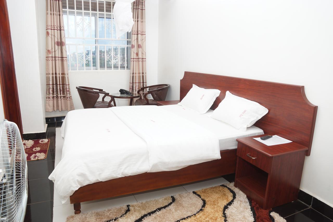 Sunrise Hotel Kampala Exterior photo