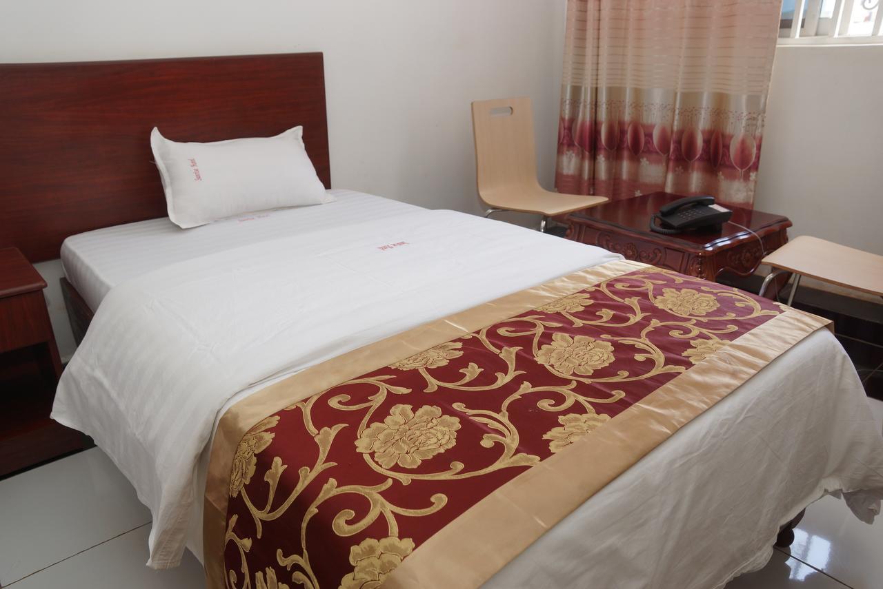 Sunrise Hotel Kampala Exterior photo